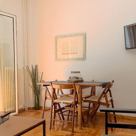 Cozy Plaka Apartment Atene Esterno foto