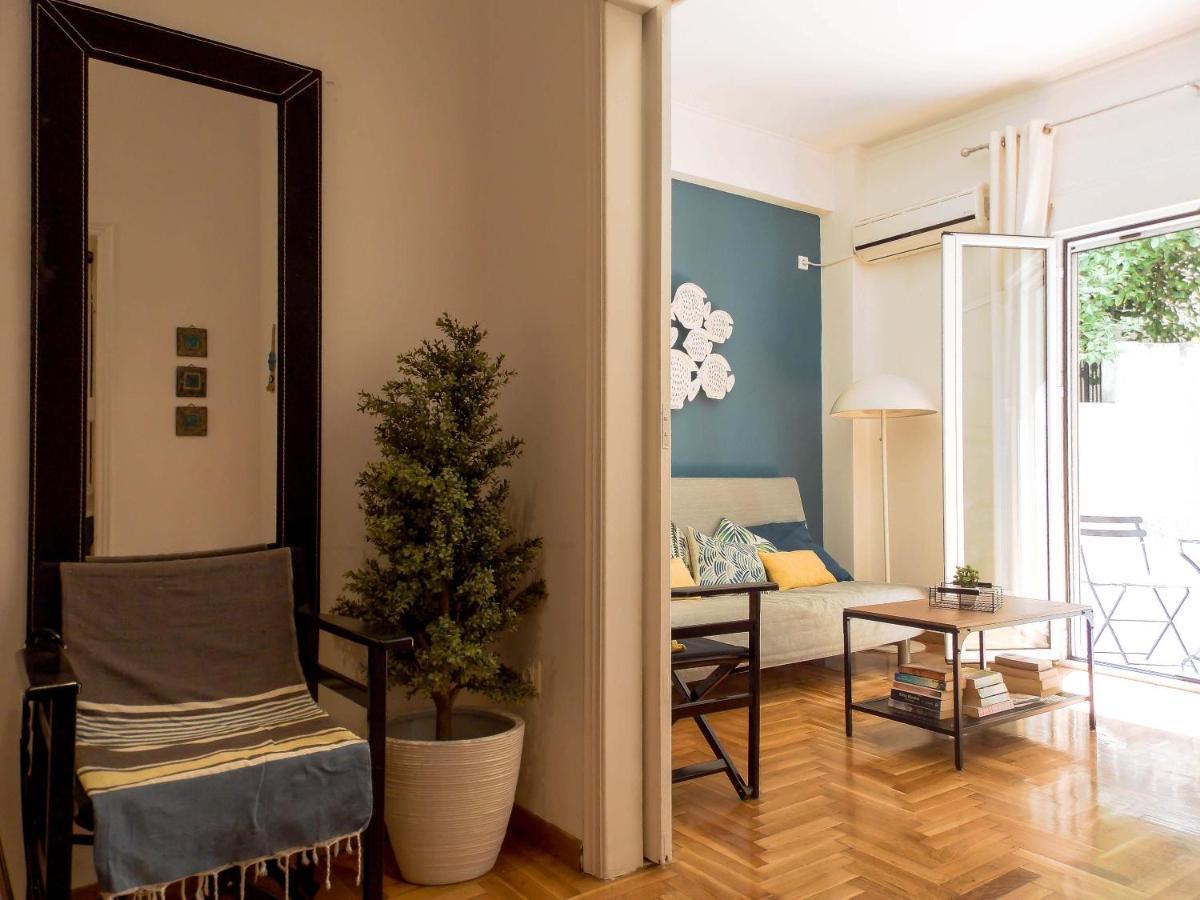 Cozy Plaka Apartment Atene Esterno foto